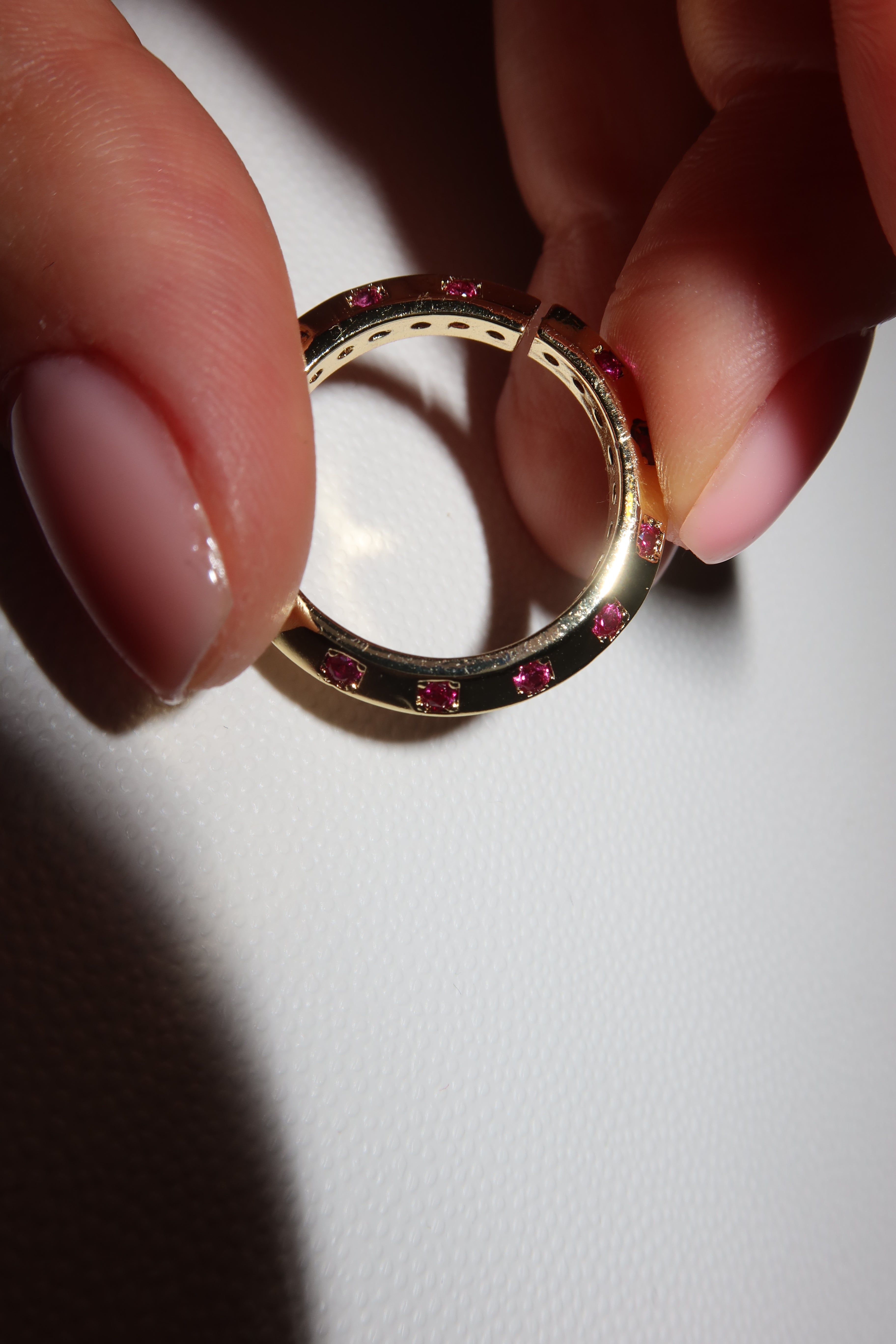 Ufo Pembe Taşlı Gold Yüzük