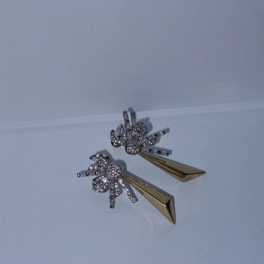 Silver + Gold Sallantılı Güneş Taşlı Küpe