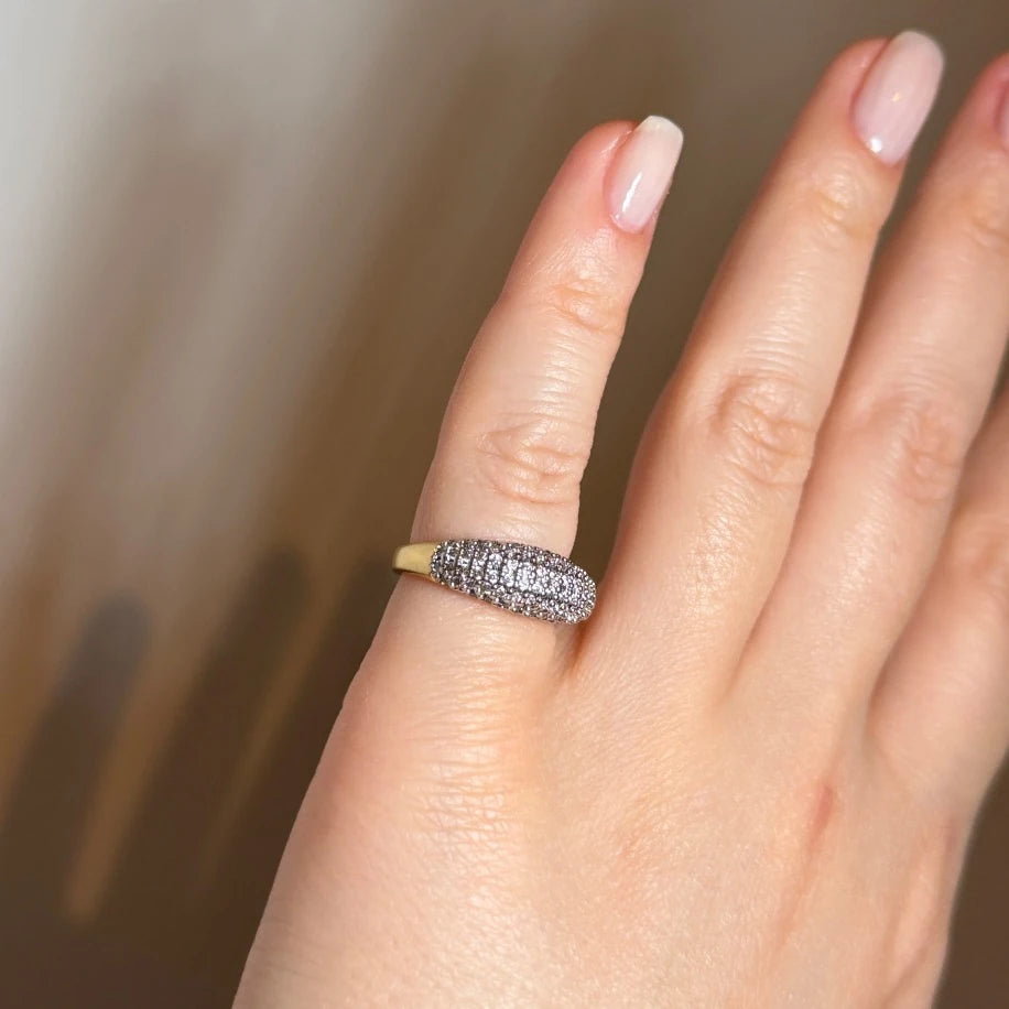 Pave Pinky